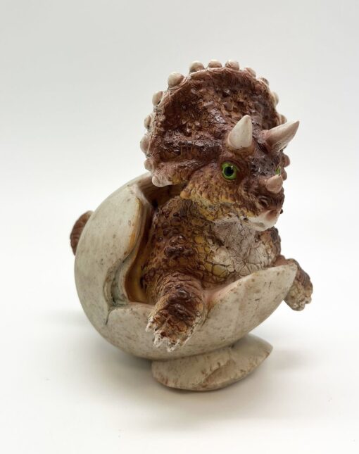 Triceratops i egg l