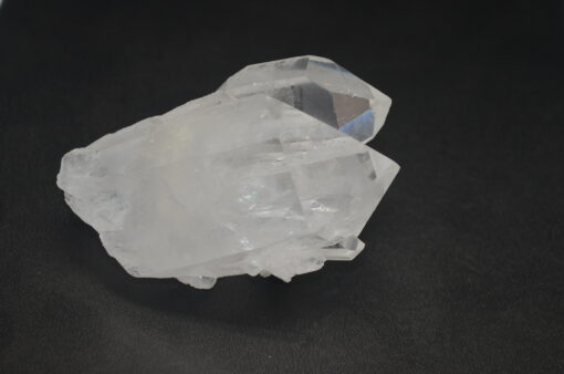 Kvartskrystall fra Brasil 4cm. 12x12x24