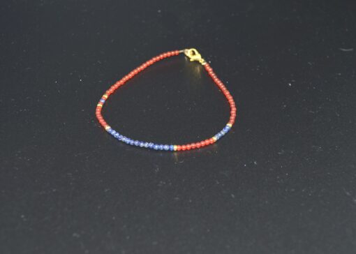 Petit armbånd rød agat og lapis