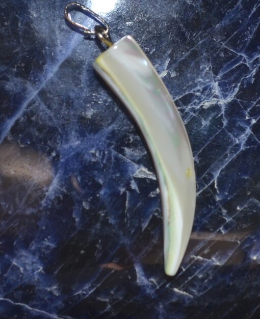 Skjellanheng horn
