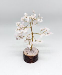Tre med rosa kvarts